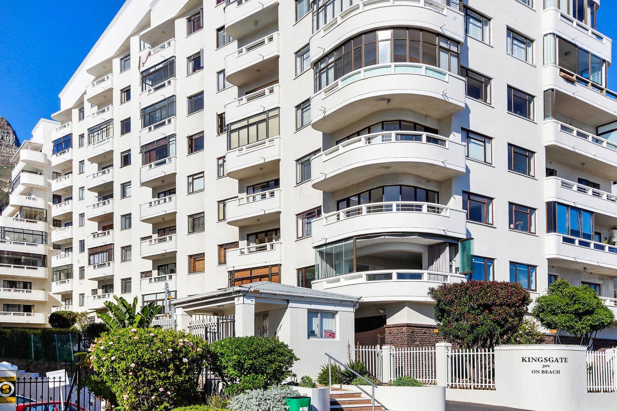 קייפטאון Backup Powered Sea View Apartment On The Promenade מראה חיצוני תמונה